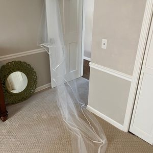Pnina Tornai veil- brand new
